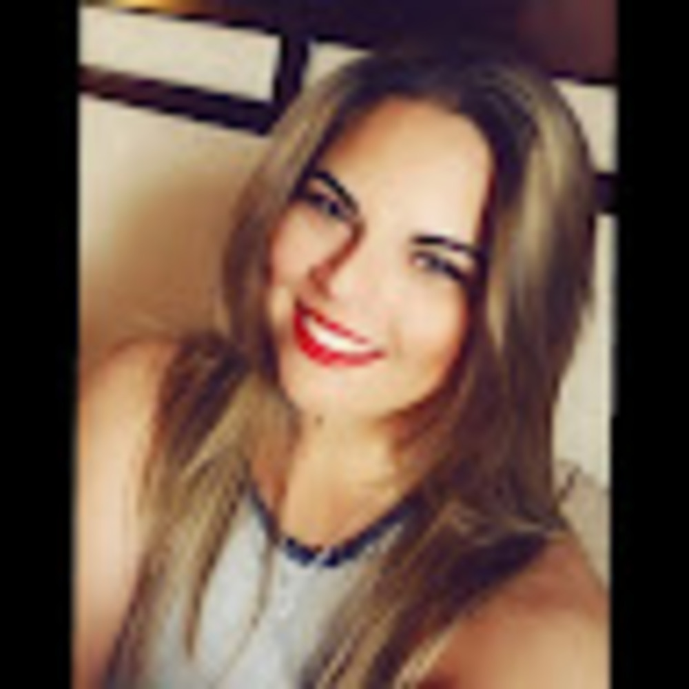 Meet your Posher, Christina